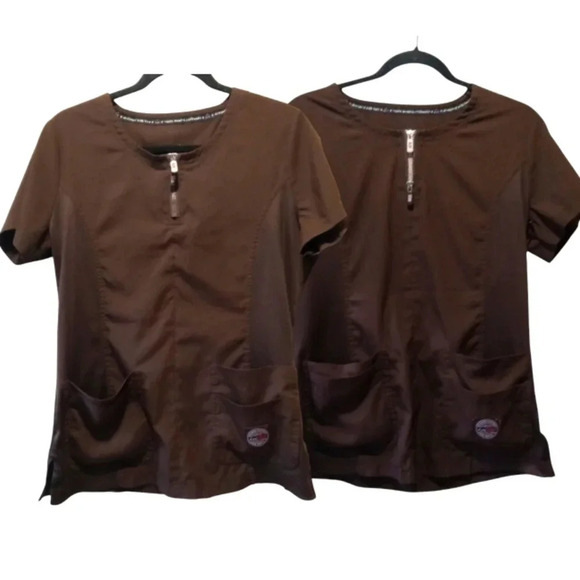 2 Koi Chocolate Brown Scrub Tops w/ Pink/Brown Double Zipper 4 Pockets Sz Medium - Picture 1 of 13